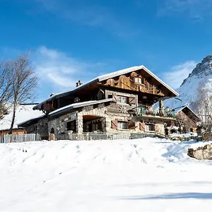 chalet-les-aiguilles.hotels-rhonealpes.com/
